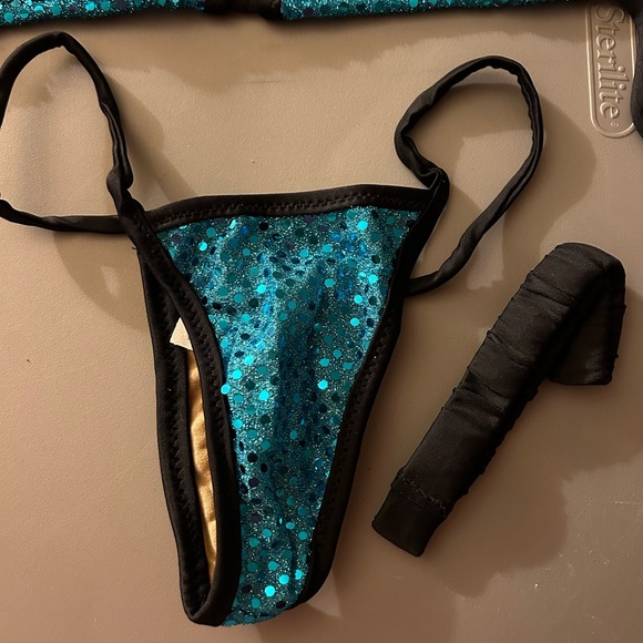 NWT Sexy Skimpy Handmade Tri-Top Thong Bottom Bikini w/ Appliqués & Leg Garter - Picture 3 of 8